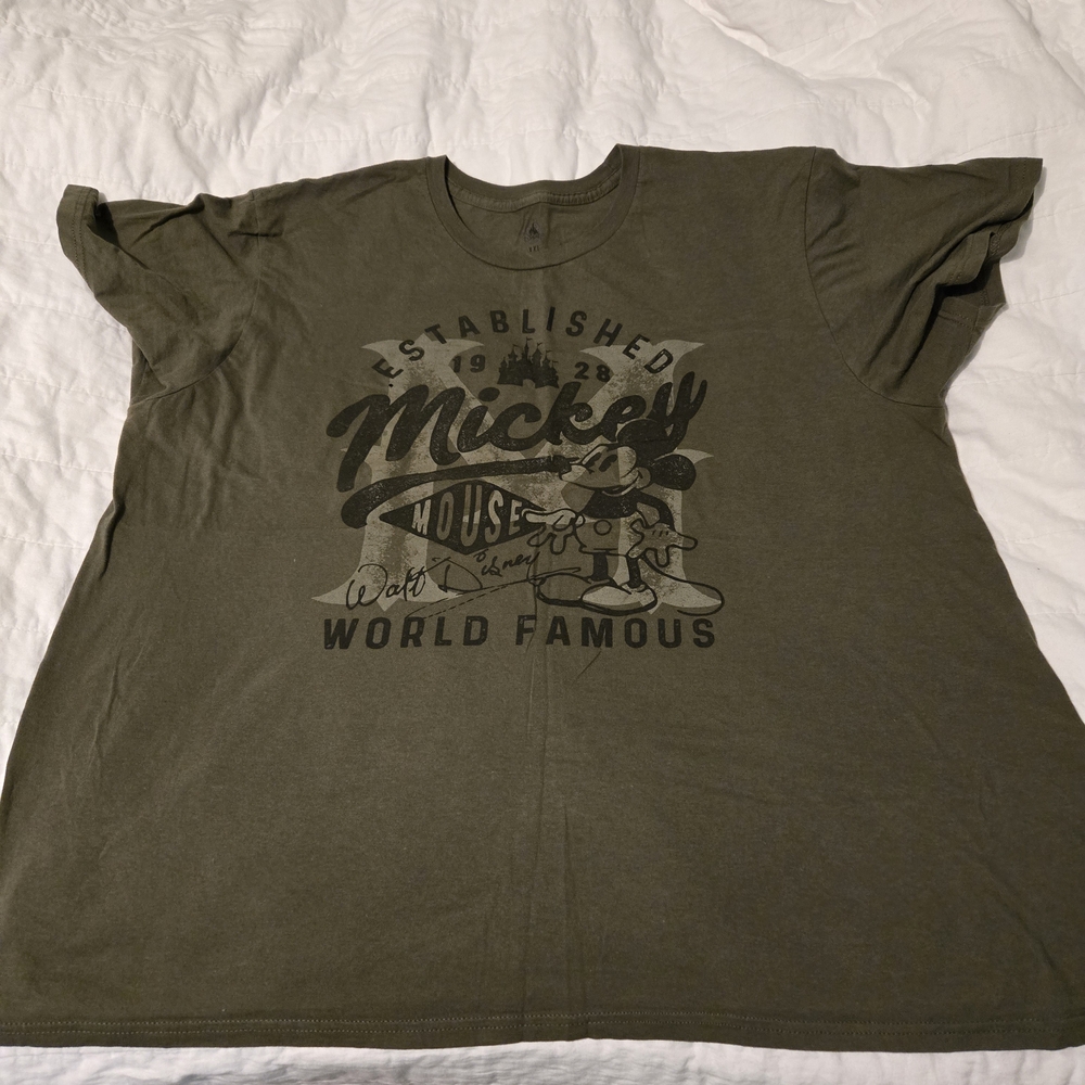 Disney Green Short Sleeve Tee with Vintage Graphic -Like NEW